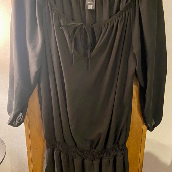 Sociology Black Long Sleeve Dress - Picture 1 of 5